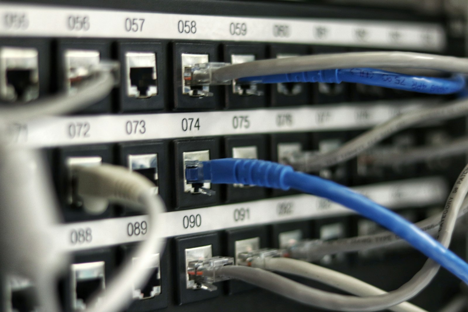 Patch panel with organized network cabling